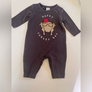 Friends TV Series size 0-3 months Happy Turkey Day romper - NEW